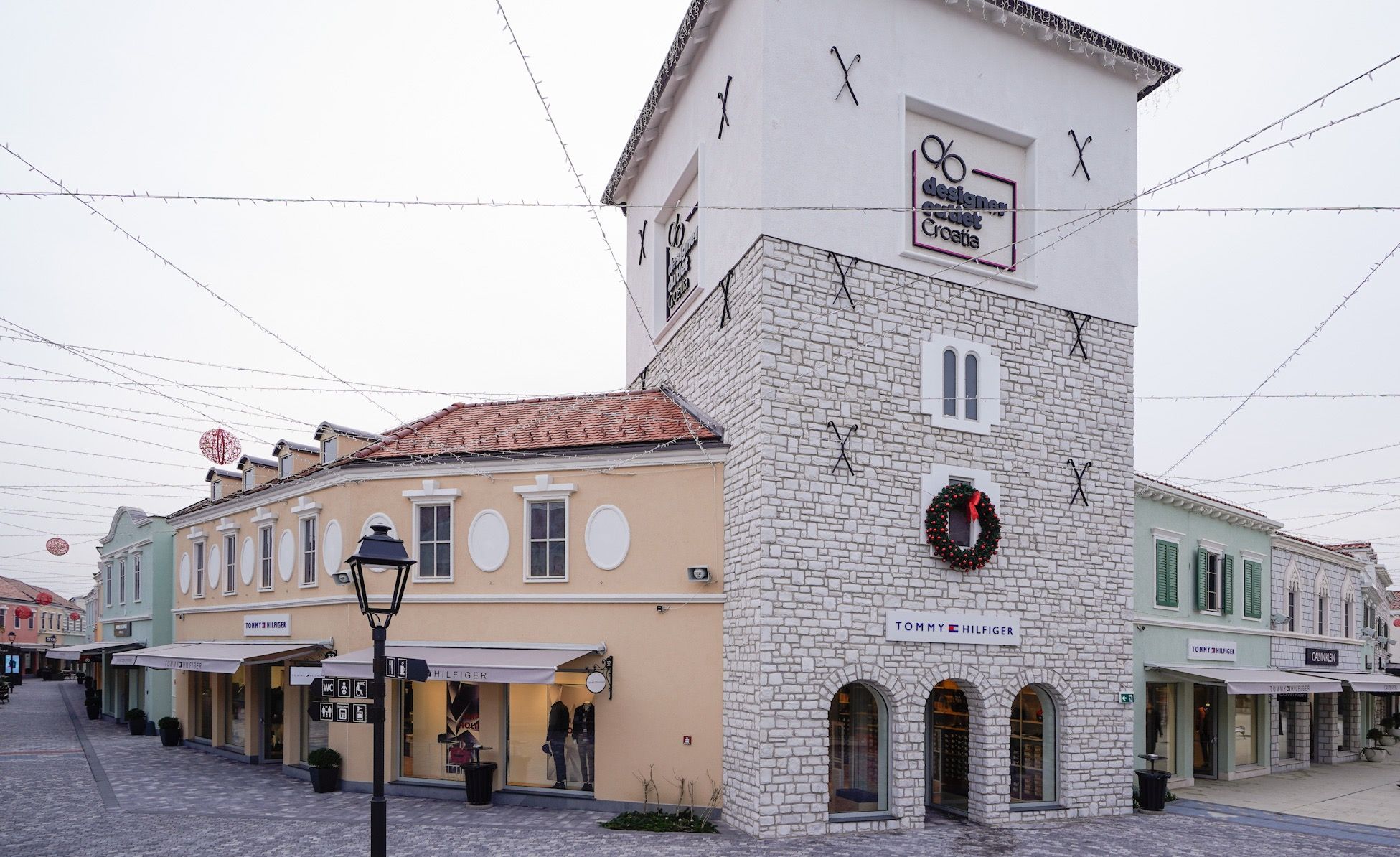 tommy hilfiger fashion outlet