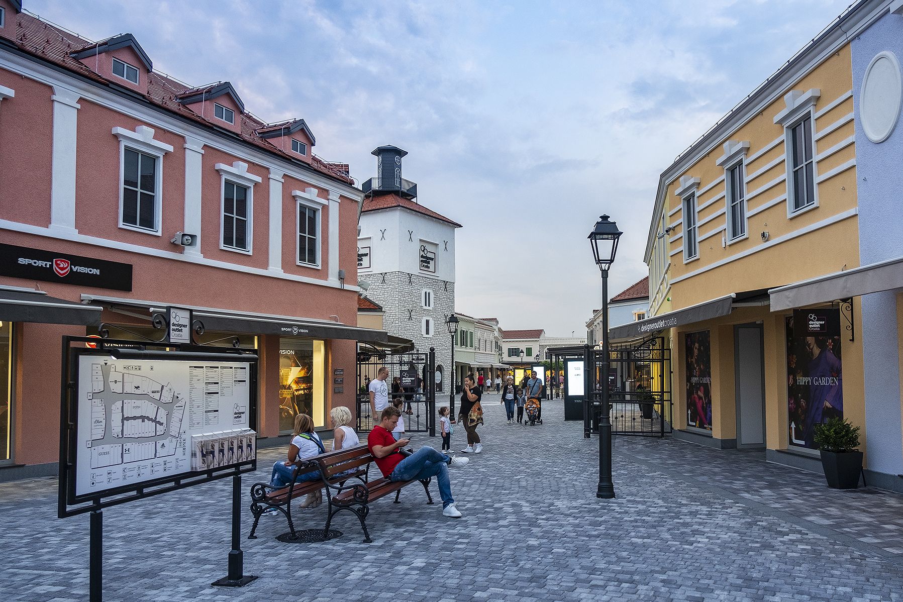 Designer Outlet Croatia Strani jezici